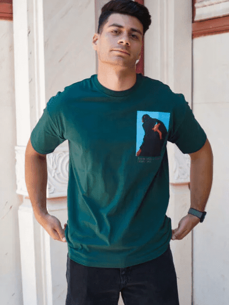 Serves Oversize T-shirt in olive